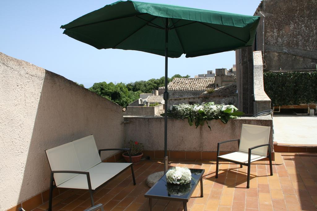Le Casette Erice Luaran gambar