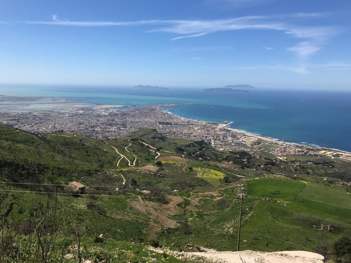 Le Casette Erice Luaran gambar