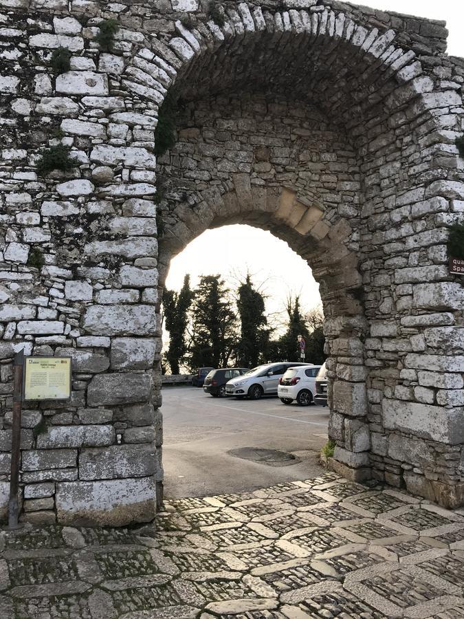 Le Casette Erice Luaran gambar