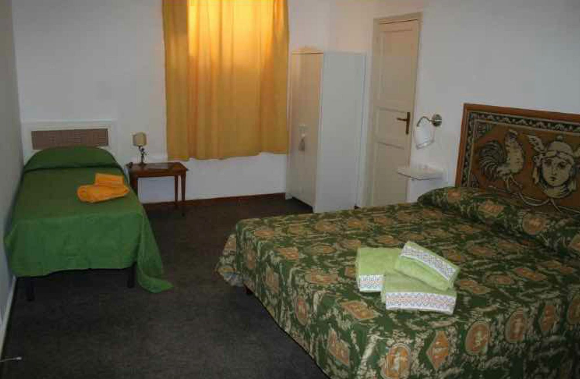 Le Casette Erice Luaran gambar